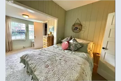 725 NE Denver St, Roseburg, OR 97470 - Photo 9