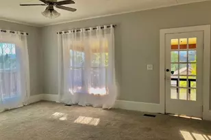 725 NE Denver St, Roseburg, OR 97470 - Photo 3