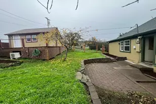 725 NE Denver St, Roseburg, OR 97470 - Photo 25