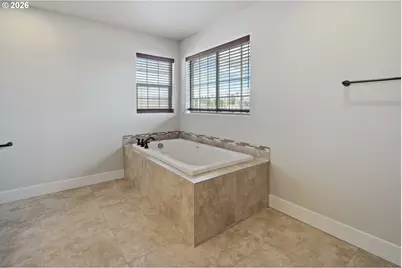 326 NE 77th Ave, Hillsboro, OR 97124 - Photo 19