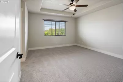 326 NE 77th Ave, Hillsboro, OR 97124 - Photo 13