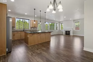 326 NE 77th Ave, Hillsboro, OR 97124 - Photo 9