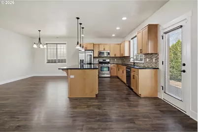 326 NE 77th Ave, Hillsboro, OR 97124 - Photo 7