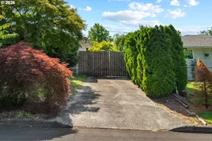 3251 SE 179th Ave, Portland, OR 97236 - Photo 29