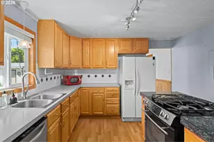 3251 SE 179th Ave, Portland, OR 97236 - Photo 11