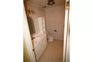 9513 NE Burton Rd, Vancouver, WA 98662 - Photo 5