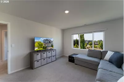 1999 Killian Spring Dr, Woodburn, OR 97071 - Photo 19