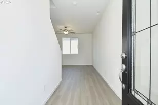 3907 SW Duniway Ln, Gresham, OR 97080 - Photo 9