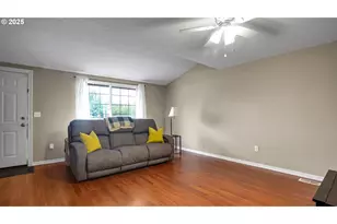 33410 SW Meadowbrook Dr, Scappoose, OR 97056 - Photo 3