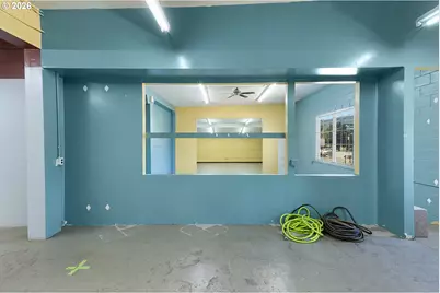 2727 Cascade Ave, Hood River, OR 97031 - Photo 9