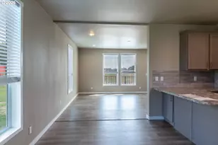 325 N Sloan, Stanfield, OR 97875 - Photo 7