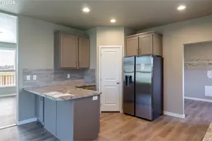 325 N Sloan, Stanfield, OR 97875 - Photo 5