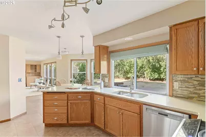 12956 SE 127th Ave, Happy Valley, OR 97086 - Photo 11