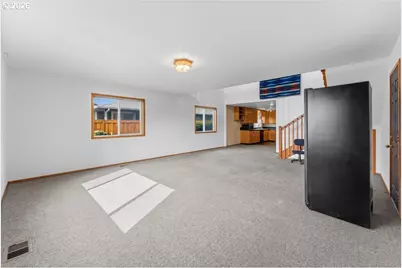 4154 5th St, Hubbard, OR 97032 - Photo 13