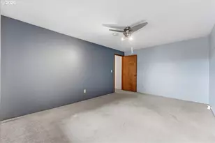 4154 5th St, Hubbard, OR 97032 - Photo 27