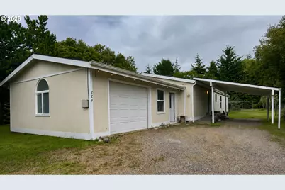 229 N Main St, Coos Bay, OR 97420 - Photo 1