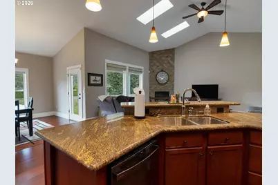 1306 Frontier St, Silverton, OR 97381 - Photo 19