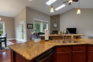 1306 Frontier St, Silverton, OR 97381 - Photo 19