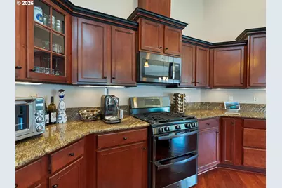 1306 Frontier St, Silverton, OR 97381 - Photo 17