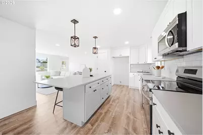 879 N Broadway St, Estacada, OR 97023 - Photo 11