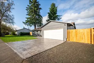 879 N Broadway St, Estacada, OR 97023 - Photo 3