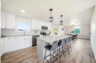 879 N Broadway St, Estacada, OR 97023 - Photo 9