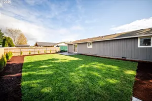 879 N Broadway St, Estacada, OR 97023 - Photo 27