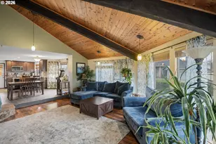 1205 NW Littlewood Ct, Roseburg, OR 97471 - Photo 5