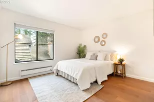 4000 Carman Dr, Lake Oswego, OR 97035 - Photo 19