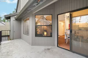 4000 Carman Dr, Lake Oswego, OR 97035 - Photo 29