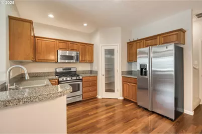 1619 SW San Mateo Ter, Beaverton, OR 97003 - Photo 11