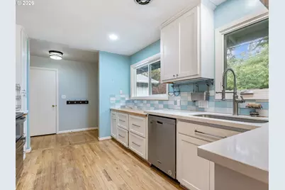4010 SW Hamilton St, Portland, OR 97221 - Photo 13