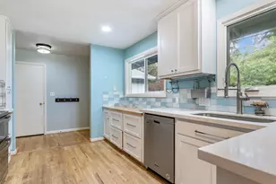 4010 SW Hamilton St, Portland, OR 97221 - Photo 13