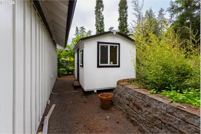 2496 Panorama Dr, Eugene, OR 97405 - Photo 41