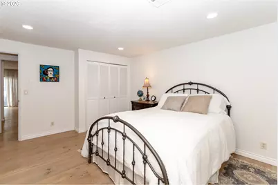 2496 Panorama Dr, Eugene, OR 97405 - Photo 25