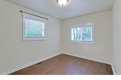 4438 NE 90th Ave, Portland, OR 97220 - Photo 13