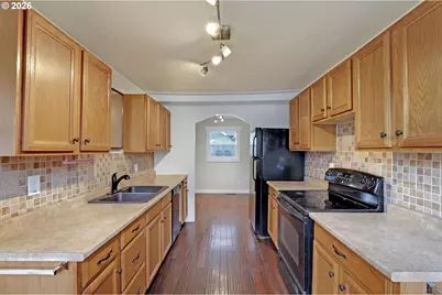 4438 NE 90th Ave, Portland, OR 97220 - Photo 11