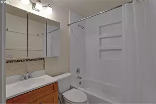 4438 NE 90th Ave, Portland, OR 97220 - Photo 15