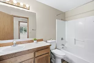1786 N Locust St, Canby, OR 97013 - Photo 29