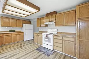 1786 N Locust St, Canby, OR 97013 - Photo 19