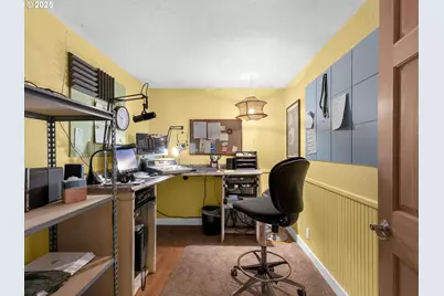 901 Marine Dr, Astoria, OR 97103 - Photo 25