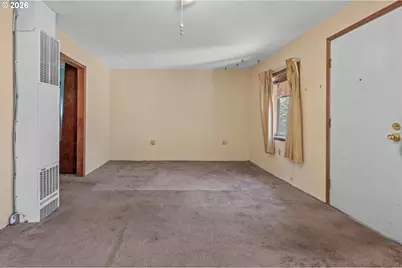 6824 SE 66th Ave, Portland, OR 97206 - Photo 5