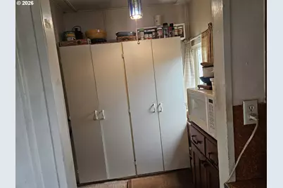 1421 NW 17th St, Lincoln City, OR 97367 - Photo 7
