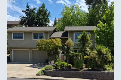 1343 NW Vallejo Dr, Roseburg, OR 97471 - Photo 1