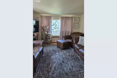 1343 NW Vallejo Dr, Roseburg, OR 97471 - Photo 7