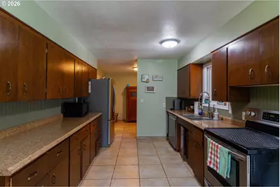 715 W Coe Ave, Stanfield, OR 97875 - Photo 7