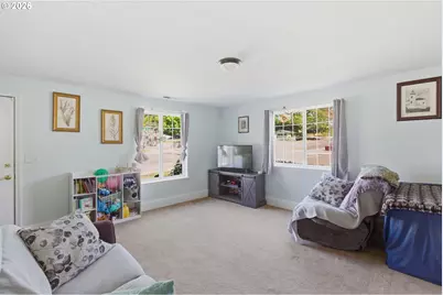 515 NW Dimmick St, Grants Pass, OR 97526 - Photo 5