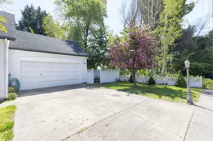 515 NW Dimmick St, Grants Pass, OR 97526 - Photo 37