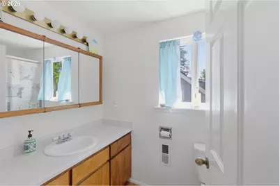 515 NW Dimmick St, Grants Pass, OR 97526 - Photo 19