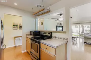 1950 NW 143rd Ave, Portland, OR 97229 - Photo 5